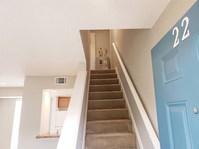 Photo - 1901 N Fitzhugh Avenue Unit 22B Apartment