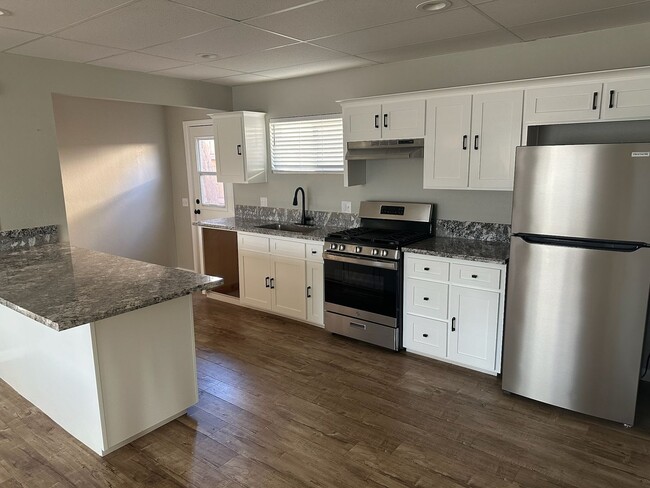 Foto del edificio - 316 E Rose Ave