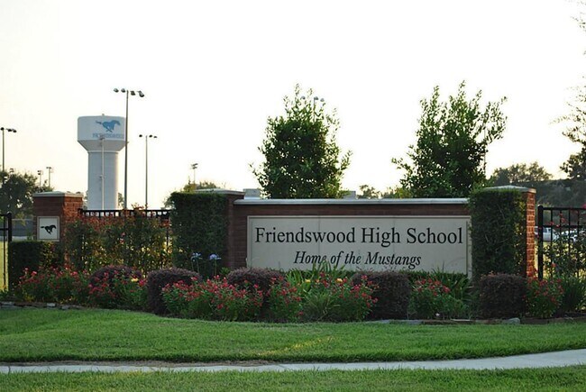 Foto del edificio - 1314 Oak Hollow Dr