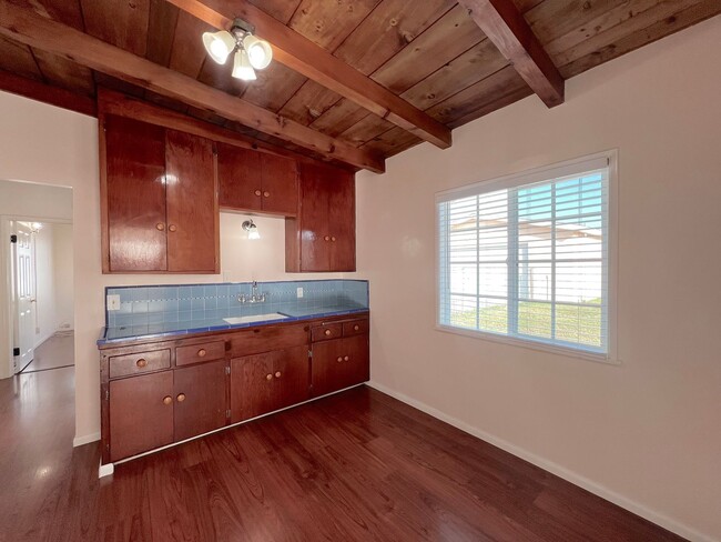 Building Photo - 2 Bedroom Cypress home available at great ...