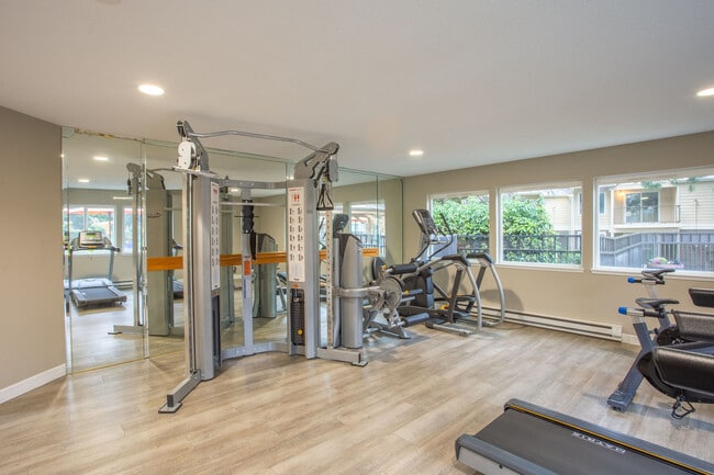 Silver Oak Apartments apartments — community photo - Silver Oak Apartments