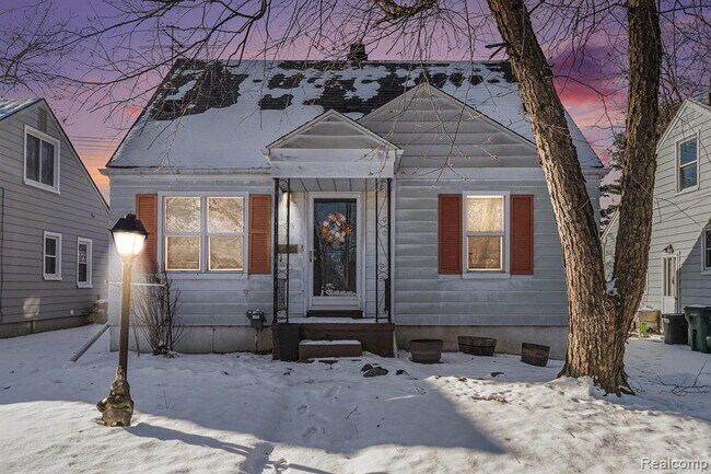 Foto del edificio - 2045 Central St