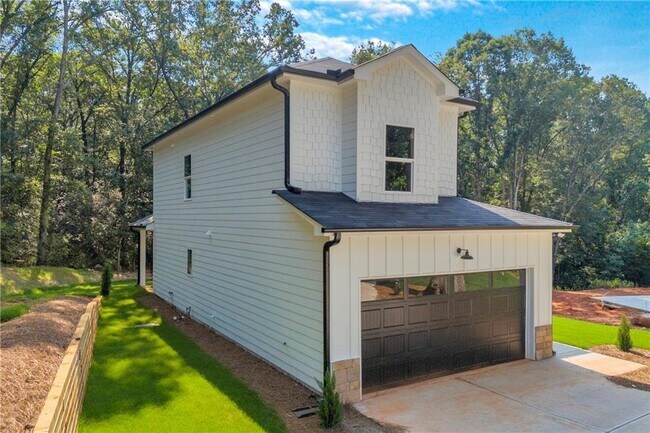 Building Photo - 155 Carey St