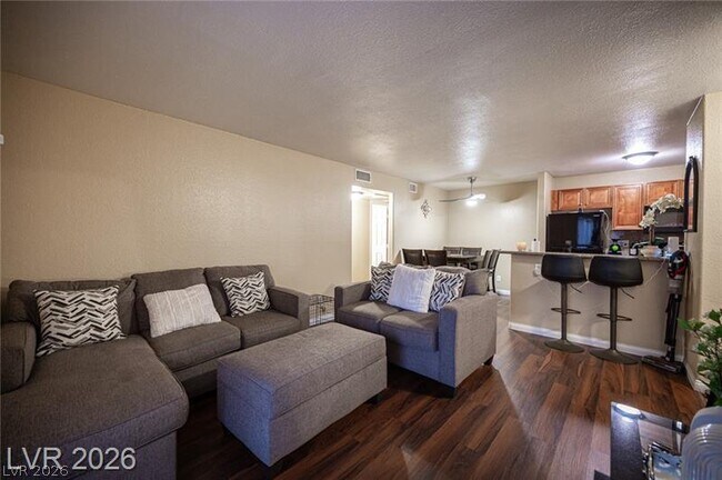 Building Photo - 2969 Juniper Hills Blvd