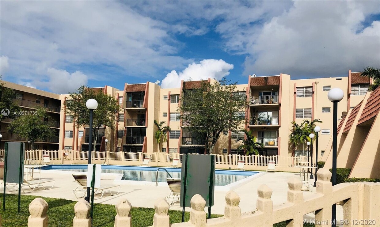 13715 Kendale Lakes Cir Unit A207, Miami, FL 33183 Condo for Rent in