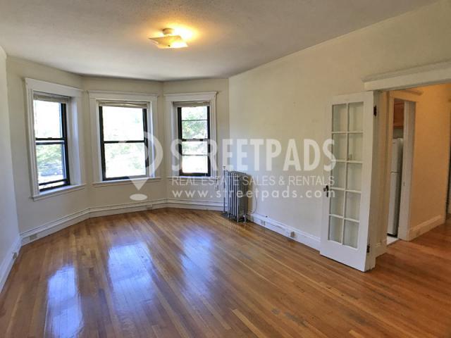 Foto principal - 1 bedroom in Malden MA 02148