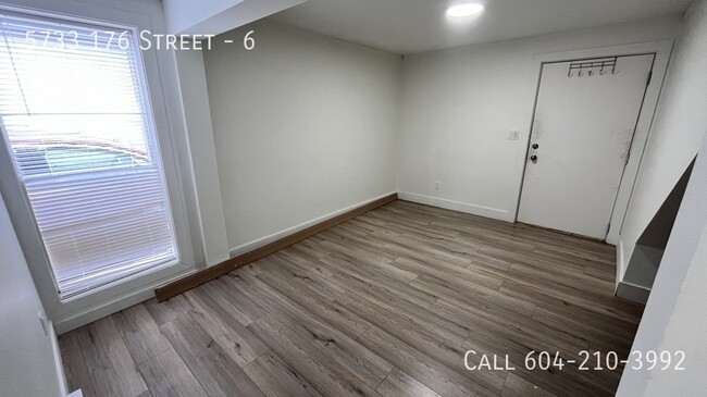 Photo du bâtiment - 2 Bedroom in Downtown Cloverdale