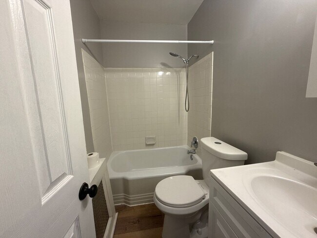 Foto del edificio - 2917 Cornwall Rd