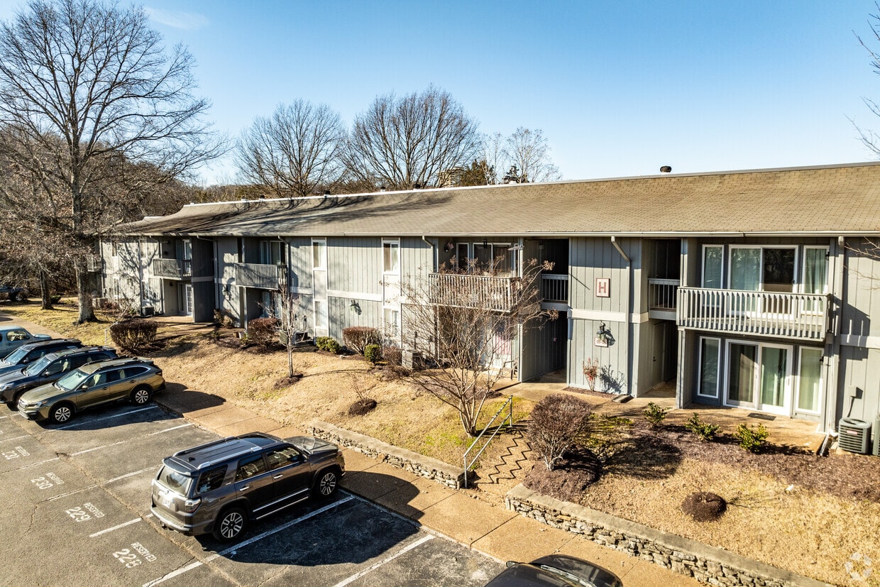 Primary Photo - Belle Meade Highlands
