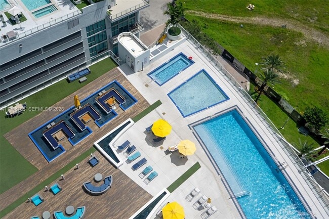 Foto del edificio - 92 SW 3rd St