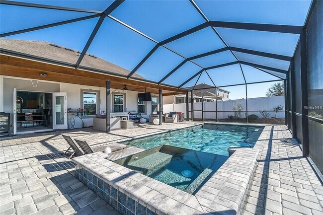 Foto del edificio - 13331 Kent Bradley St