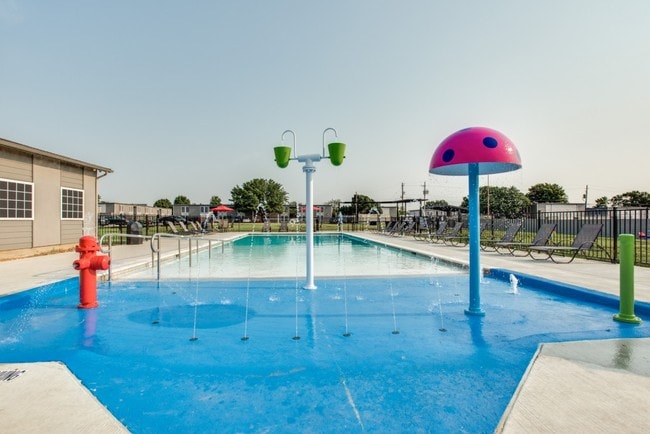 Splash Pad - Vistas on the Park