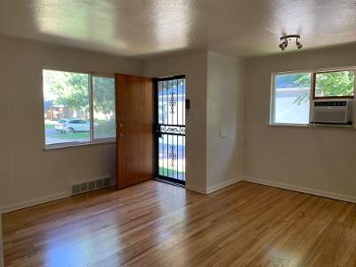Foto del edificio - 744 Clermont St
