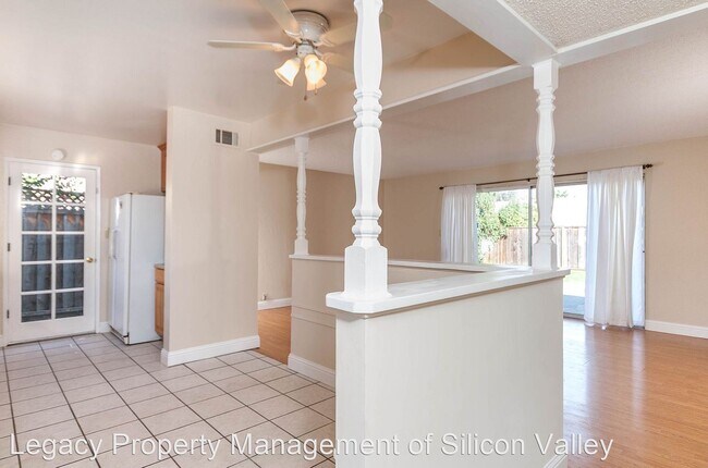 Building Photo - 4 br, 2 bath House - 1434 Helmond Lane