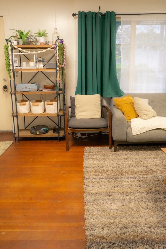 Foto principal - 1118 Kamaile St