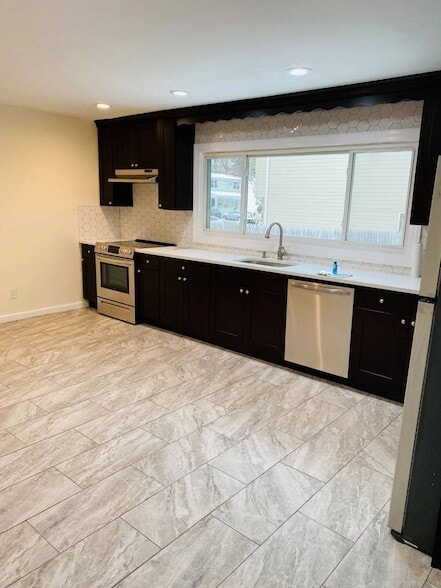 Photo - 75 Elm Ave Apartment