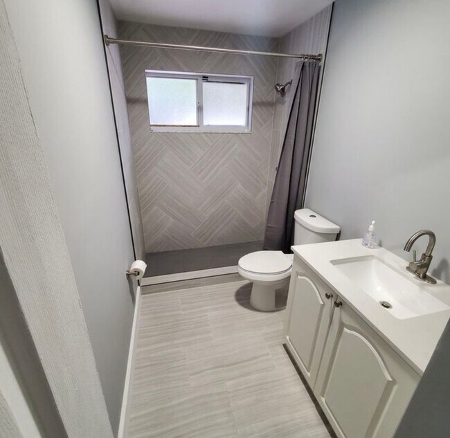 Foto del edificio - 9942 SW 154th St