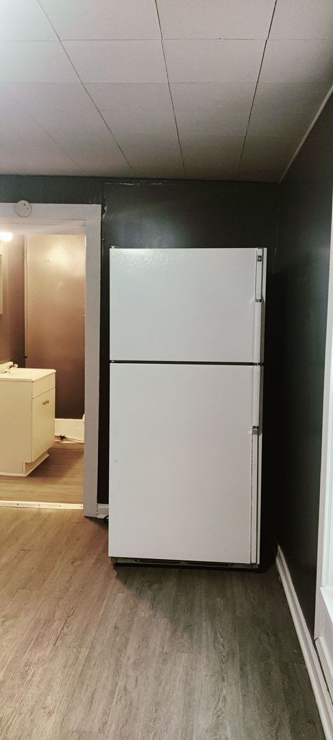 Foto del edificio - 205 E College St