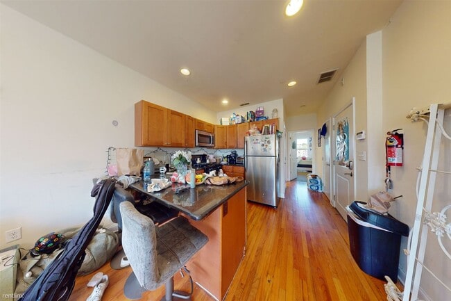 Building Photo - 4 br, 2 bath Duplex - 1705 ARLINGTON ST Un...