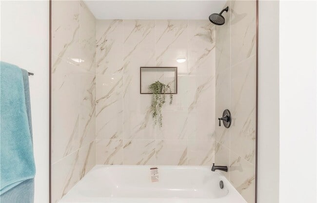 Building Photo - 22935 Nadine Cir