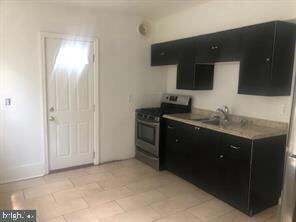 Primary Photo - 5321 Reinhard St