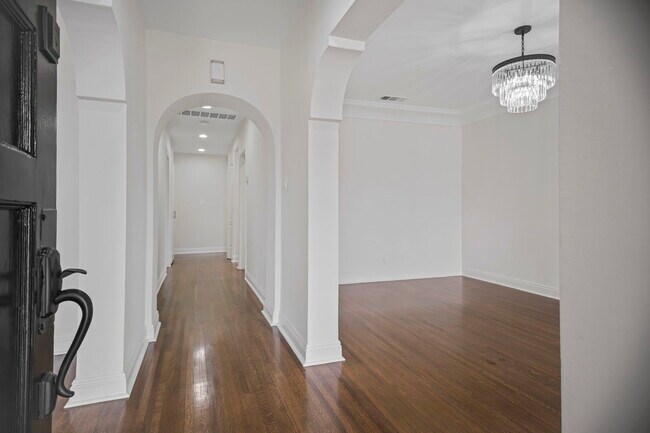 Foto del edificio - 1148 S Stanley Ave