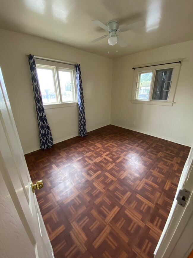 Room #2 - 601 S Main St