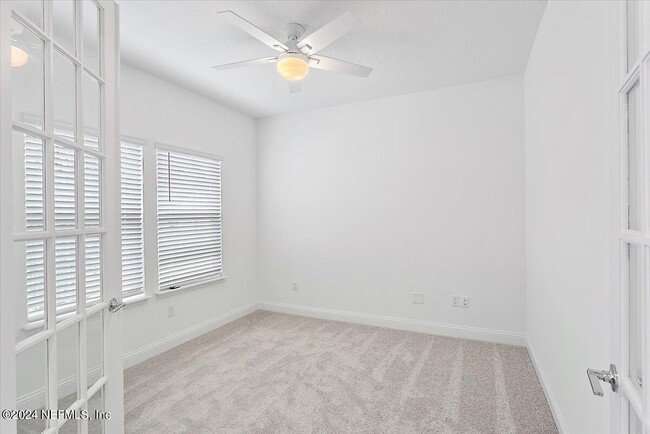 Building Photo - 1611 Stillwater Blvd
