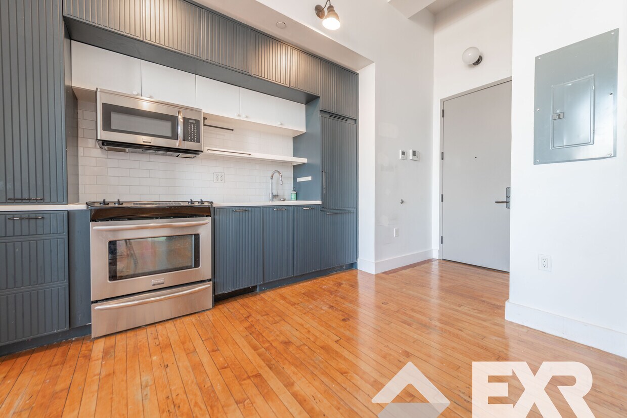 Foto principal - 180 Bainbridge St.
