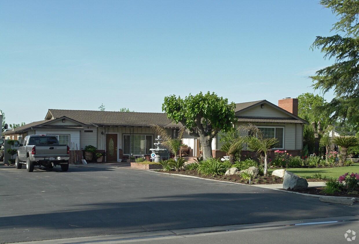 Primary Photo - 14415 W Kearney Blvd