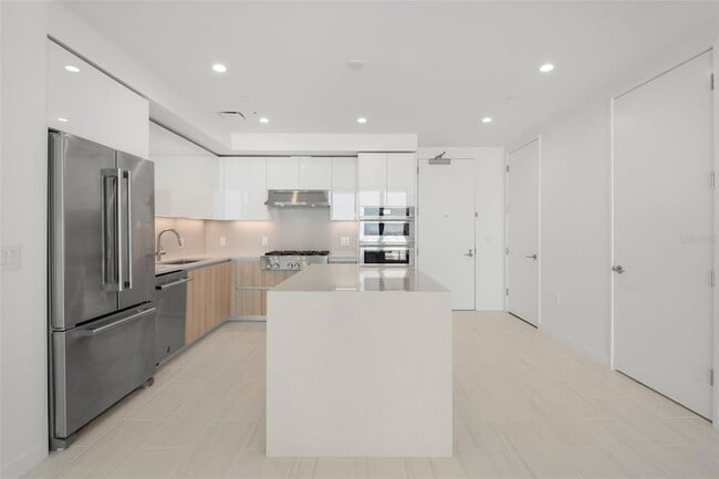 Foto del edificio - 400 Central Ave