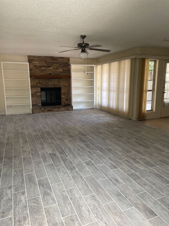 Foto del edificio - 3 br, 2 bath House - 517 Sunrise (410)