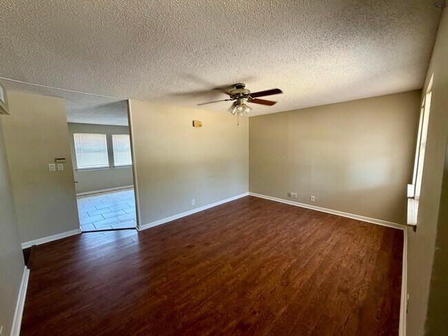 Foto del edificio - 4603 Western Hills Dr