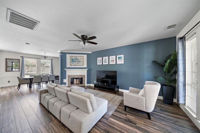 Foto del edificio - 3607 Chesapeake Ct