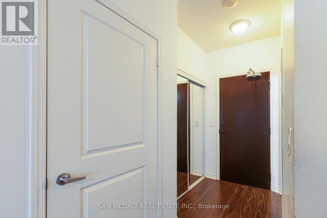 Building Photo - 385-1385 Prince of Wales Dr