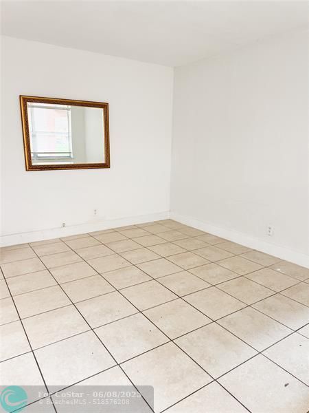Foto del edificio - 101 NE 41st St
