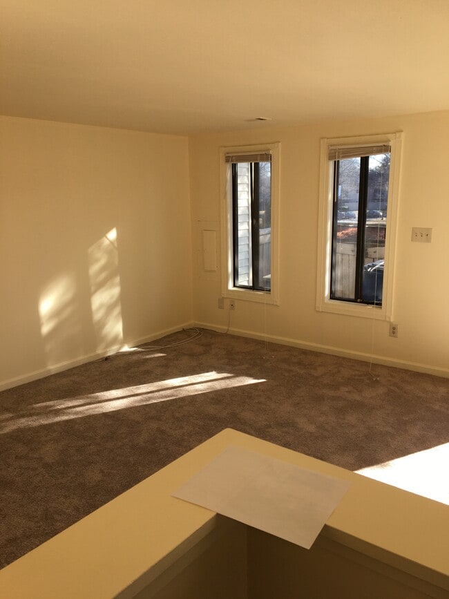 Building Photo - 9709 Docena Dr