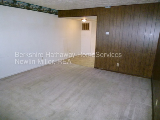 Building Photo - 1243 E Dawn Dr