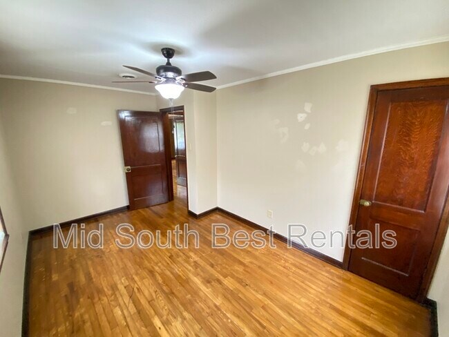 Foto del edificio - 1086 Goodman St