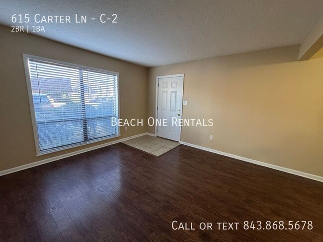 Foto del edificio - 615 Carter Ln