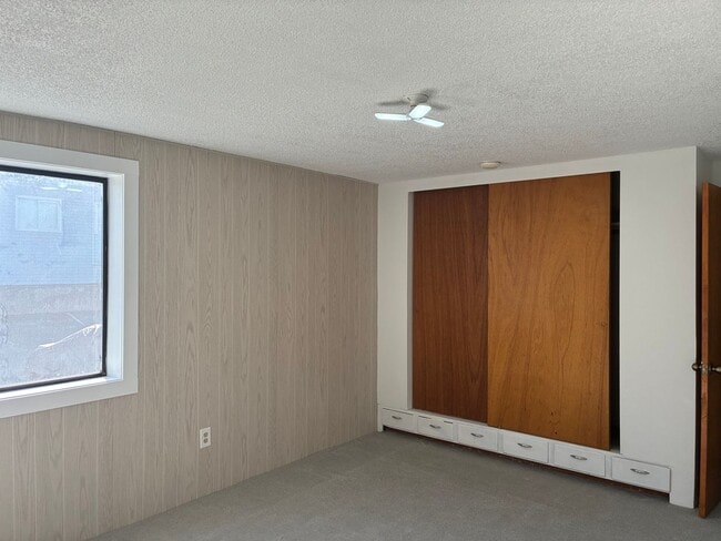 Foto del edificio - 3316 E College Way
