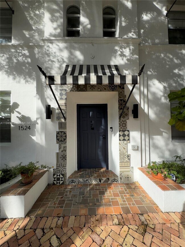 Foto del edificio - 1524 Euclid Ave