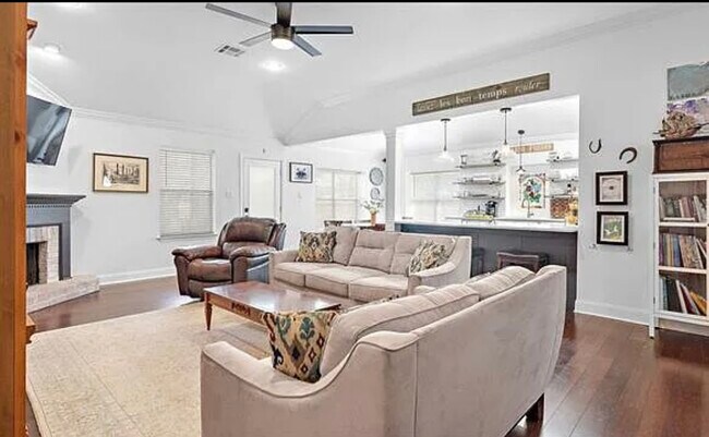 Foto del edificio - 2159 Rue Pickney