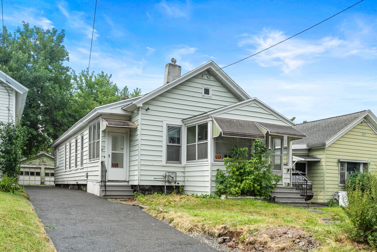 Foto principal - 911 Kirkpatrick St