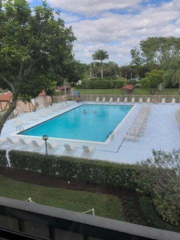 Foto del edificio - 7341 Amberly Ln
