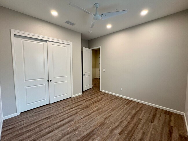 Foto del edificio - Charming! 3 Bedroom 2.5 Bath Single Family Home