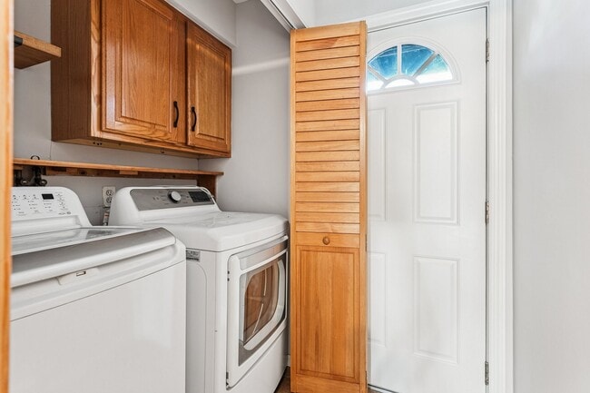 Foto del edificio - 145 Pleasant Valley Way