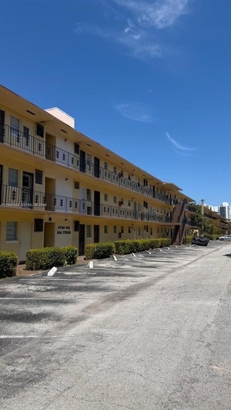 Foto del edificio - 2790 NE 201st Terrace