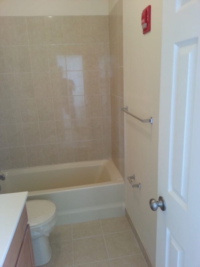 Foto del edificio - 218 N Franklin St