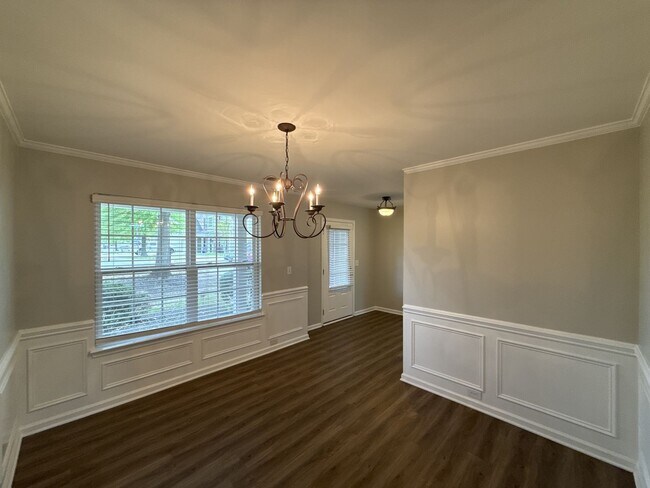 Foto del edificio - 4 Bedroom Home in Moss Creek!